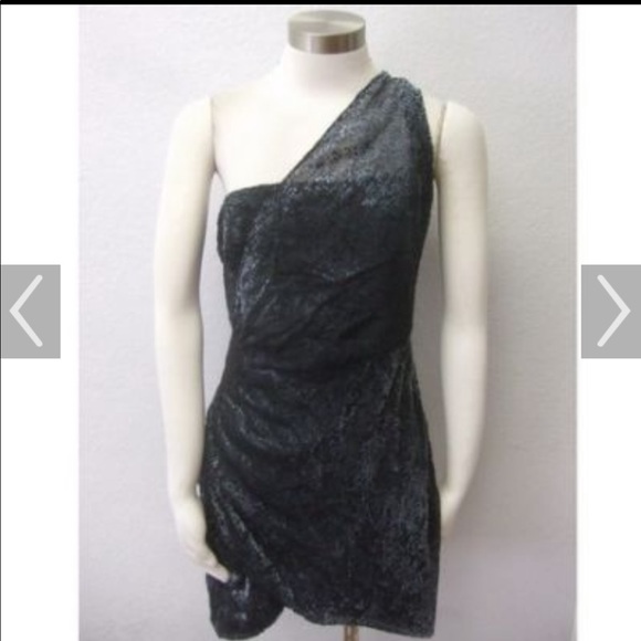 Urban outfitters silence + noise velvet strapless - Picture 1 of 8
